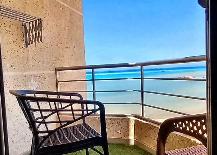 Apartmanhotel Manta Seaview In 3*