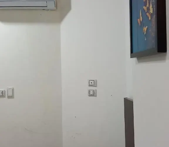 Apartmanhotel Manta Seaview In Gurdaka