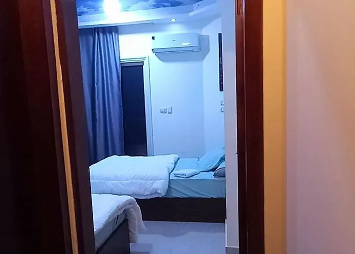 Apartmanhotel Manta Seaview In Gurdaka