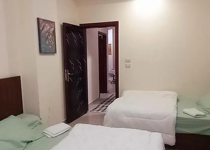 Apartmanhotel Manta Seaview In Gurdaka