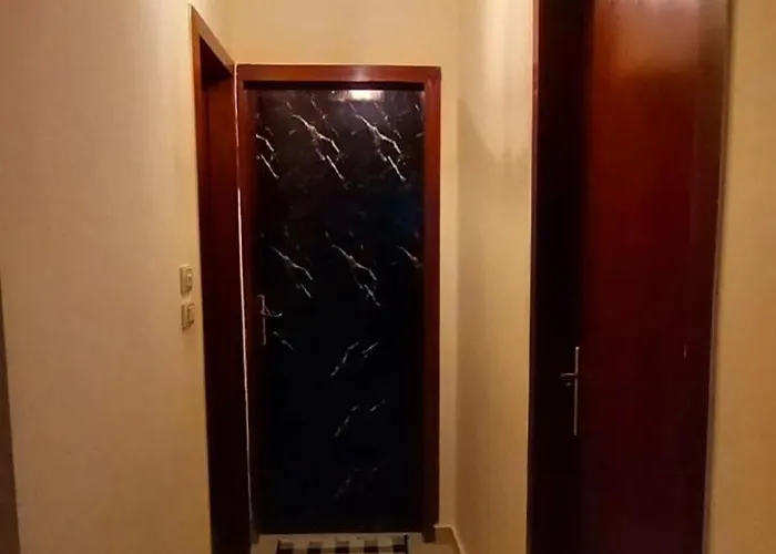 Apartmanhotel Manta Seaview In Gurdaka